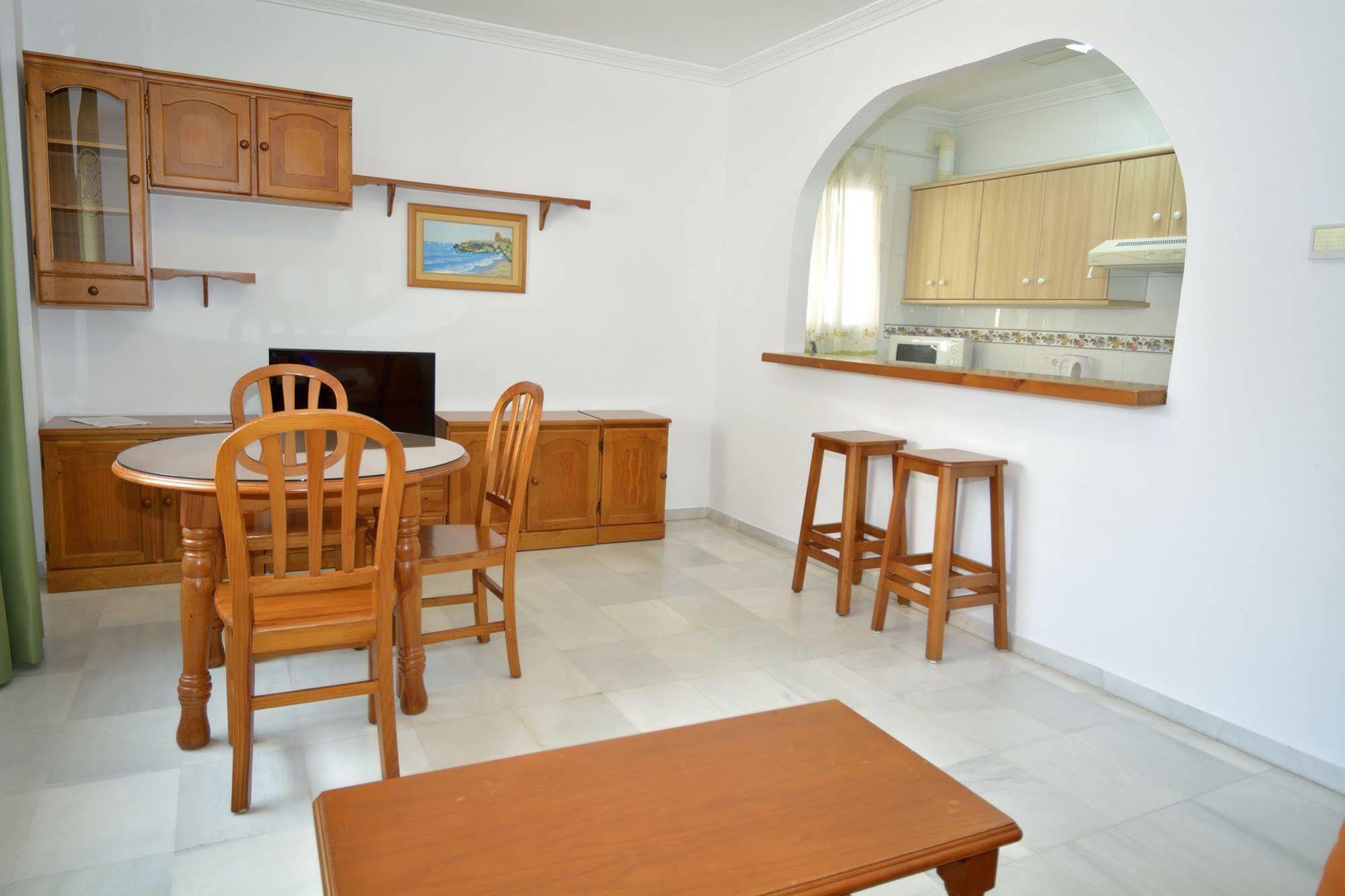 Apartamentos Hc Burriana Playa Nerja Kültér fotó