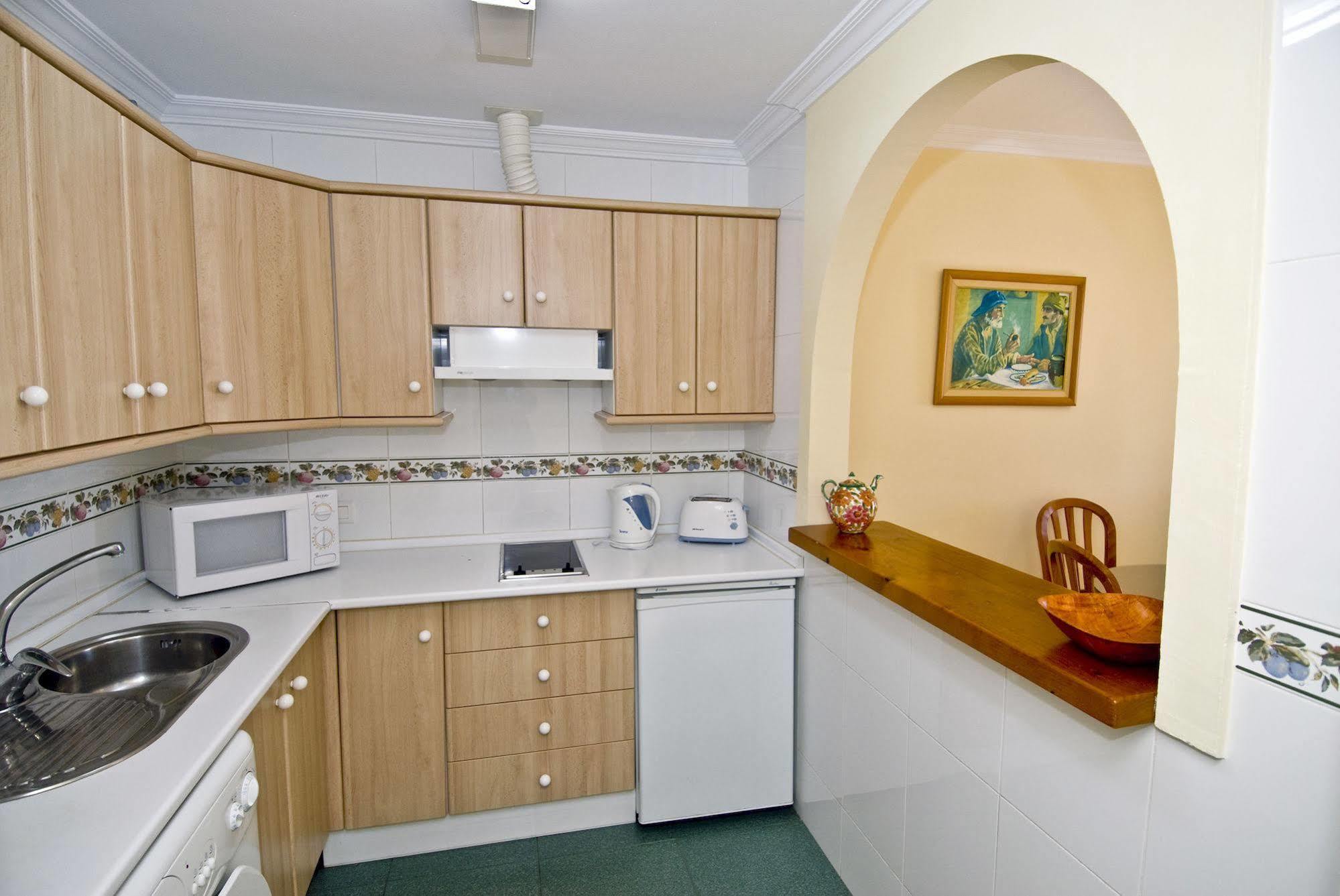 Apartamentos Hc Burriana Playa Nerja Kültér fotó