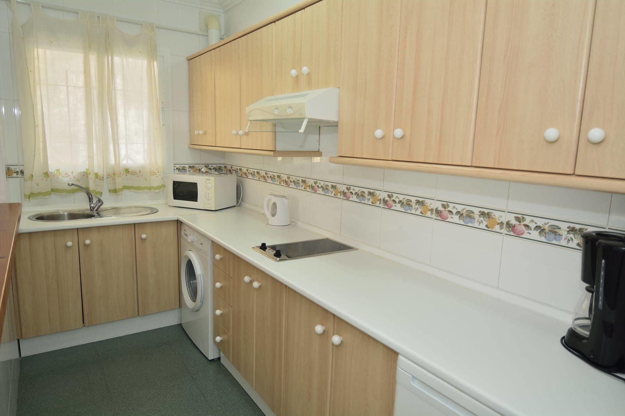 Apartamentos Hc Burriana Playa Nerja Kültér fotó